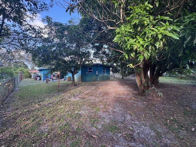 924 NW 14 Court, Fort Lauderdale, FL 33311