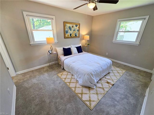 1425 Sunset DR, Norfolk, VA 23503