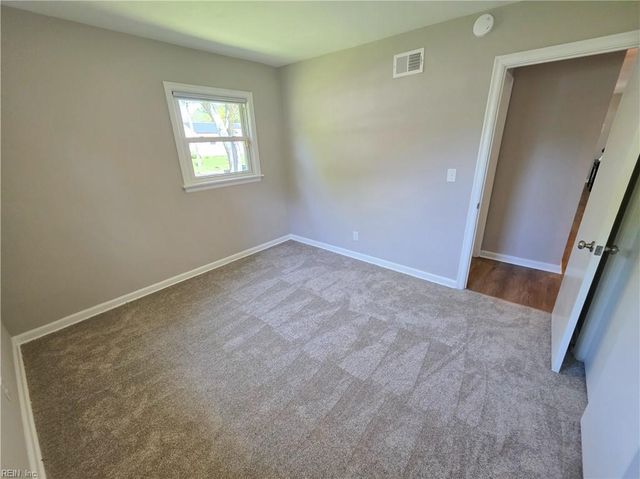 1425 Sunset DR, Norfolk, VA 23503