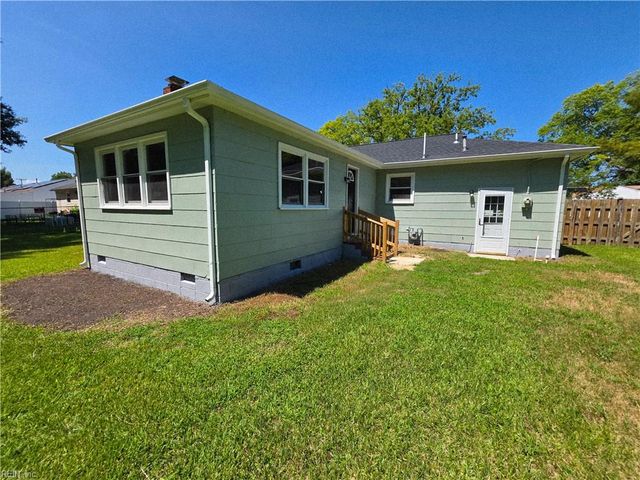 1425 Sunset DR, Norfolk, VA 23503