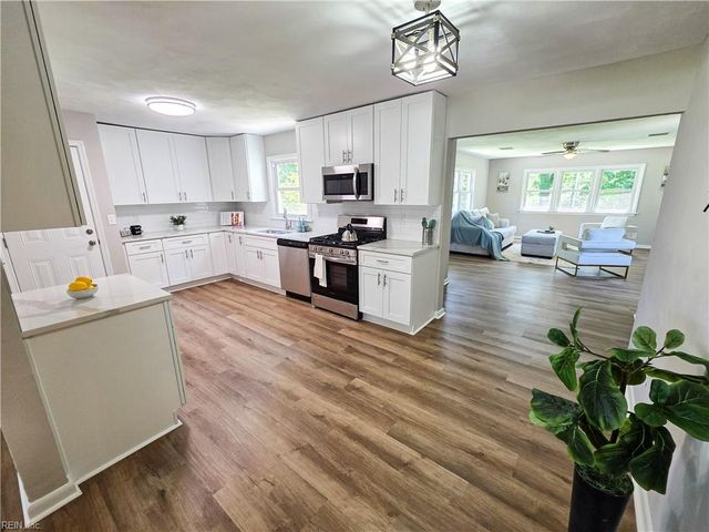 1425 Sunset DR, Norfolk, VA 23503