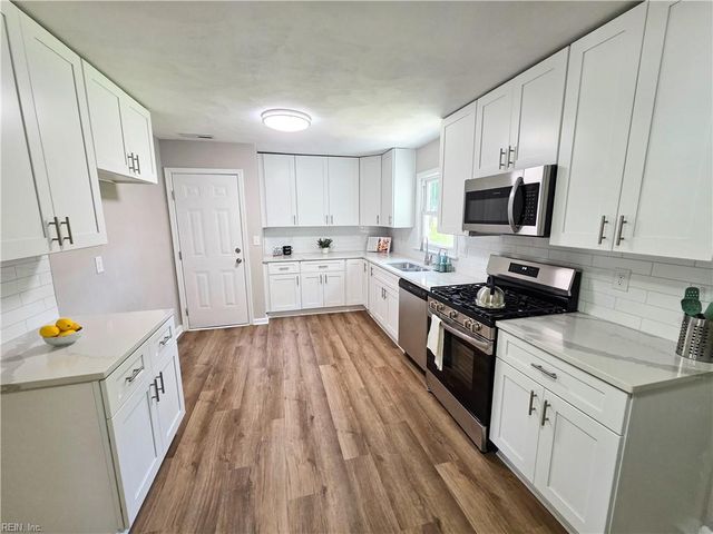 1425 Sunset DR, Norfolk, VA 23503