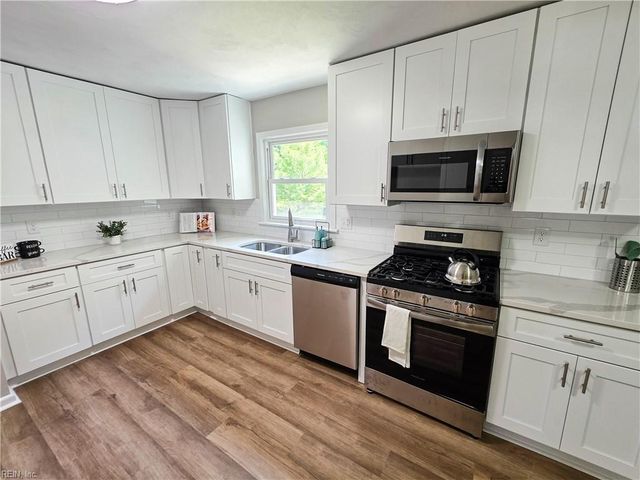1425 Sunset DR, Norfolk, VA 23503