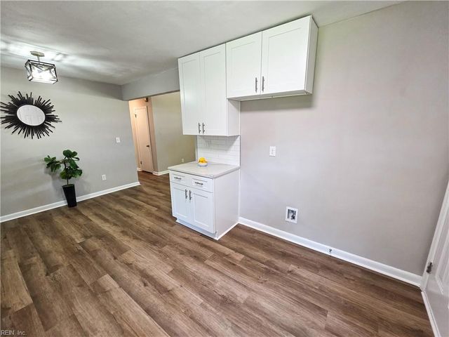 1425 Sunset DR, Norfolk, VA 23503