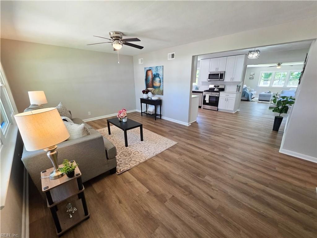 1425 Sunset DR, Norfolk, VA 23503