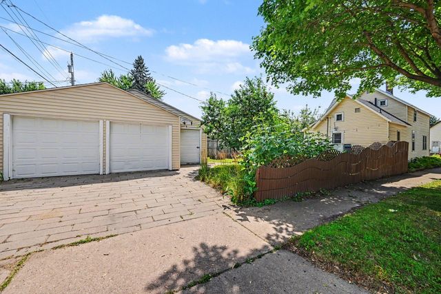 1260 Woodbridge Street, Saint Paul, MN 55117