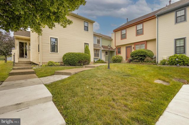 102 RUTLEDGE CT, North Wales, PA 19454