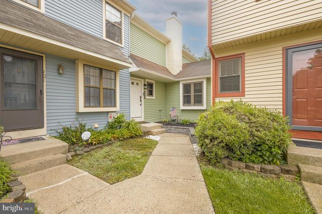 102 RUTLEDGE CT, North Wales, PA 19454
