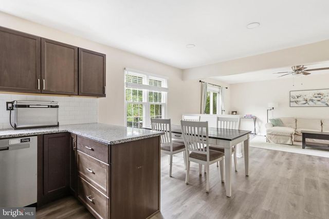 102 RUTLEDGE CT, North Wales, PA 19454