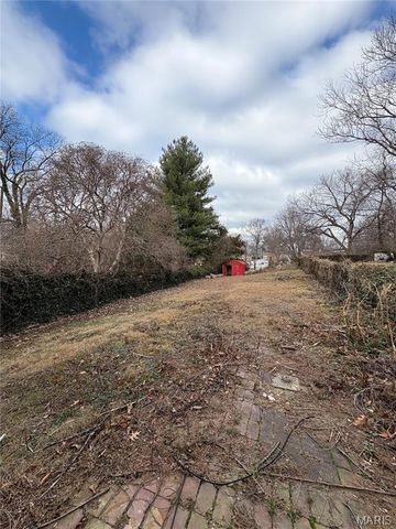 7027 Plateau Avenue, St Louis, MO 63117