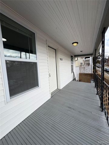 7027 Plateau Avenue, St Louis, MO 63117