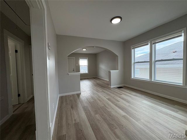 7027 Plateau Avenue, St Louis, MO 63117