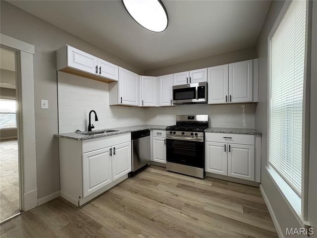 7027 Plateau Avenue, St Louis, MO 63117