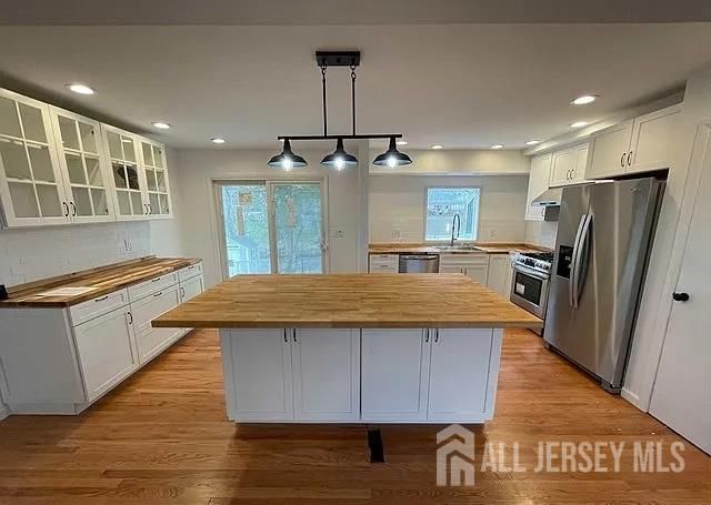 70 BEVERLY Road, Bloomfield, NJ 07003