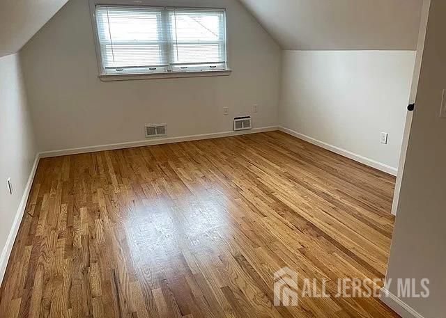 70 BEVERLY Road, Bloomfield, NJ 07003
