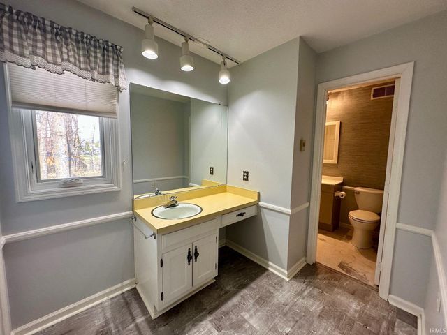 9324 Saratoga Road, Fort Wayne, IN 46804