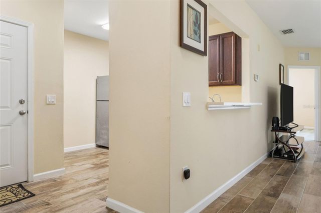 1231 GODAVARI WAY 204, Wesley Chapel, FL 33543