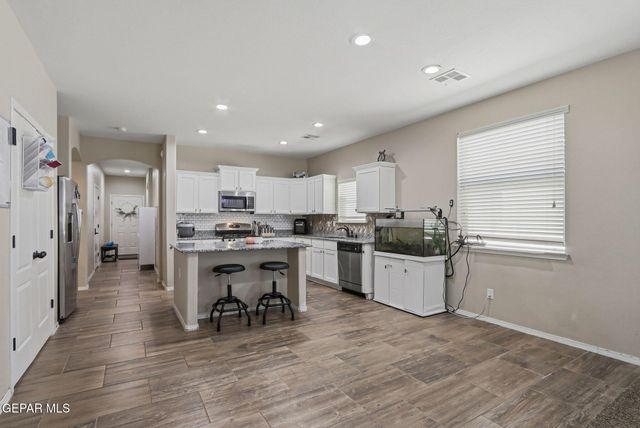 14449 FERNANDO ZUBIA, El Paso, TX 79938