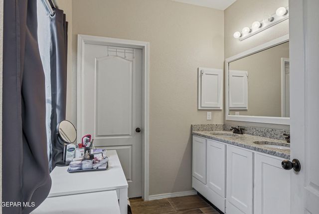 14449 FERNANDO ZUBIA, El Paso, TX 79938