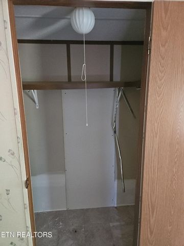 871 N Old Grey Ridge Rd, Friendsville, TN 37737