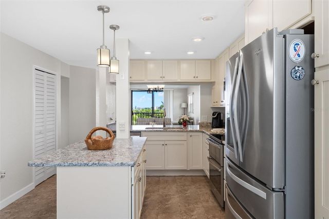 1316 PASADENA AVENUE S 408, South Pasadena, FL 33707