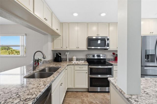 1316 PASADENA AVENUE S 408, South Pasadena, FL 33707