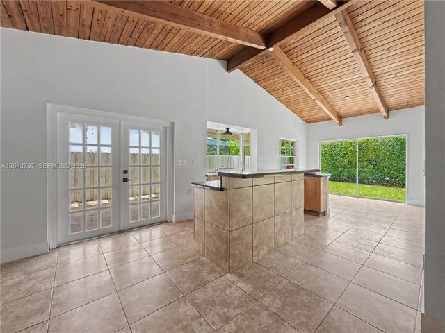 10262 SW 127th Pl, Miami, FL 33186