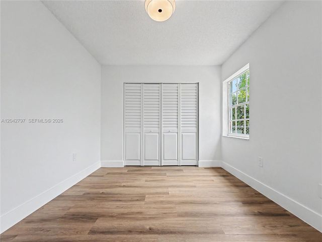 10262 SW 127th Pl, Miami, FL 33186