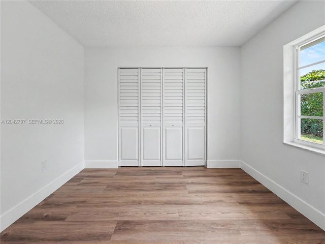 10262 SW 127th Pl, Miami, FL 33186