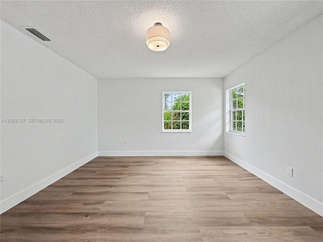 10262 SW 127th Pl, Miami, FL 33186