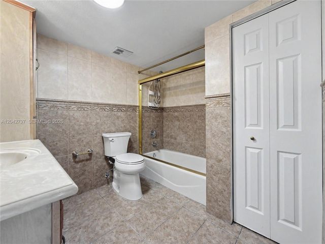 10262 SW 127th Pl, Miami, FL 33186