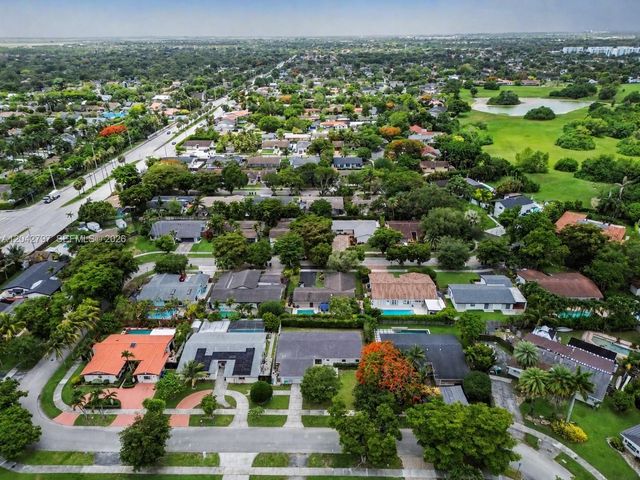 10262 SW 127th Pl, Miami, FL 33186