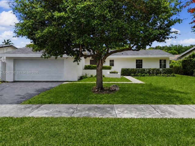 10262 SW 127th Pl, Miami, FL 33186