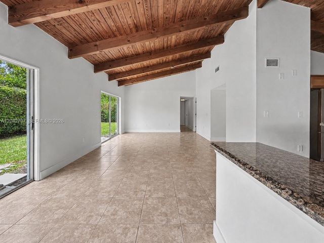 10262 SW 127th Pl, Miami, FL 33186