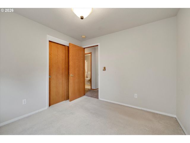 16818 Se 18TH St, Vancouver, WA 98683