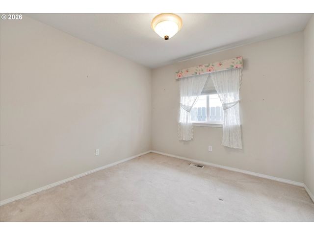 16818 Se 18TH St, Vancouver, WA 98683