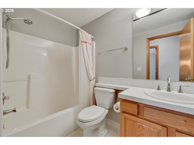 16818 Se 18TH St, Vancouver, WA 98683