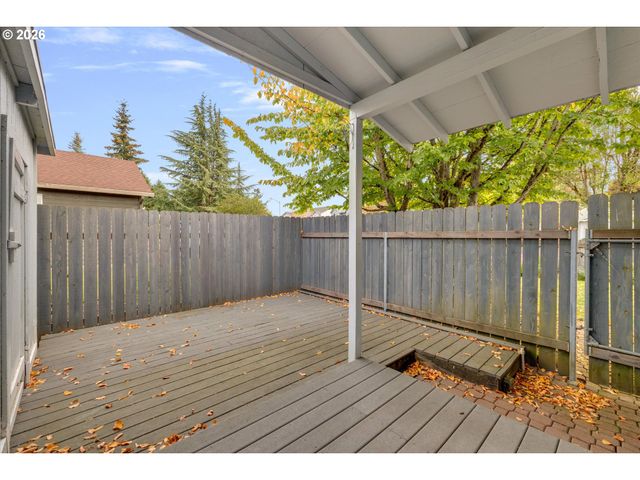 16818 Se 18TH St, Vancouver, WA 98683