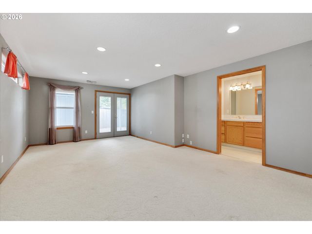 16818 Se 18TH St, Vancouver, WA 98683