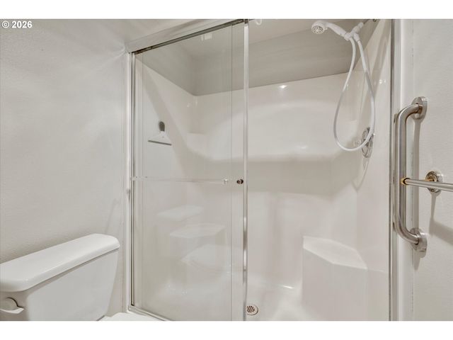 16818 Se 18TH St, Vancouver, WA 98683