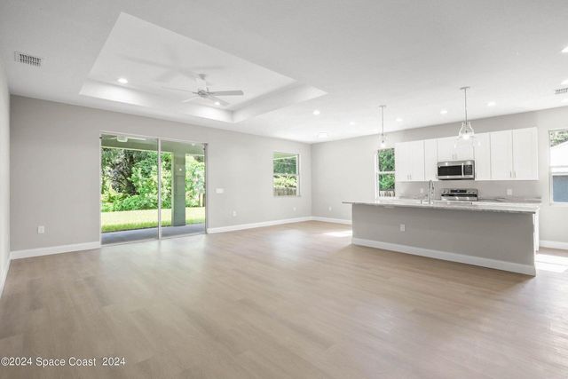 181 Ferguson Street SE, Palm Bay, FL 32909