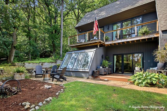 118 Brookbridge Road, Trout Valley, IL 60013