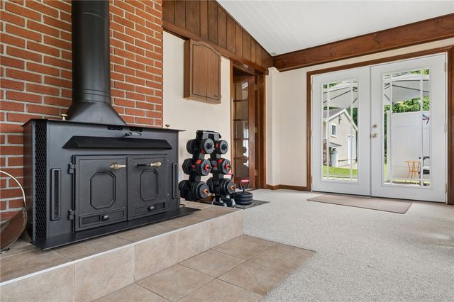 106 Daums Ln, Penn Twp, PA 15085