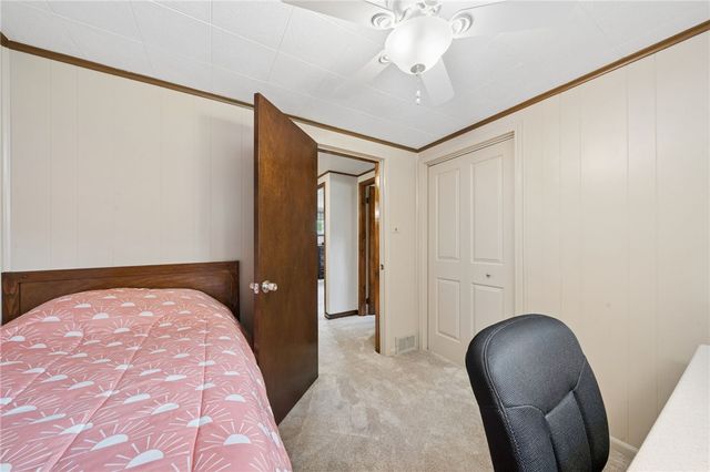 106 Daums Ln, Penn Twp, PA 15085