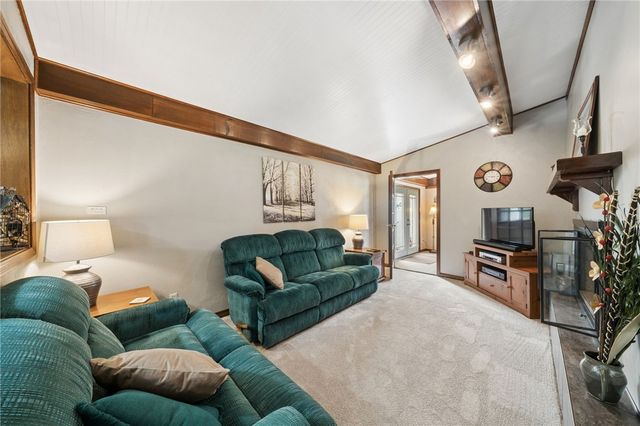 106 Daums Ln, Penn Twp, PA 15085