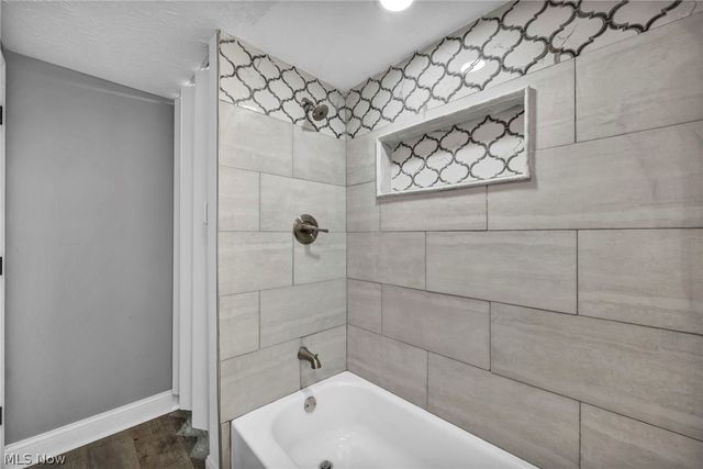 491 E 39th Street, Lorain, OH 44055