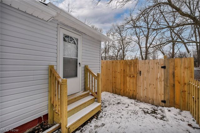 491 E 39th Street, Lorain, OH 44055