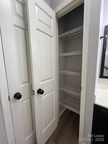 3218 Selwyn Farms Lane 1, Charlotte, NC 28209