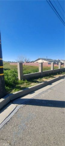 5 E Avenue R, Palmdale, CA 93550