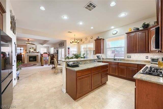 6941 Lazy Sunset Court, Las Vegas, NV 89156